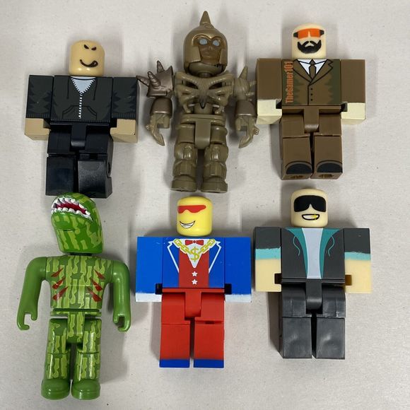 Roblox Figurines Lot Of 21 Full Action Figures W/ Extras Heads Hair No Codes Toy - Picture 3 of 6